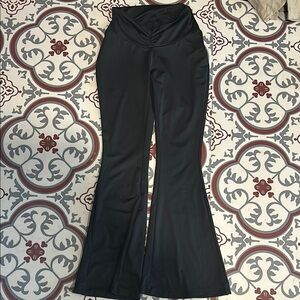 Black Leggings with Wide Waistband and Textured Fabric